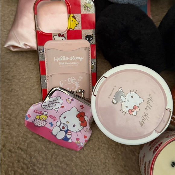 SALE! Cute Hello Kitty and Friends Collection - Picture 2 of 8